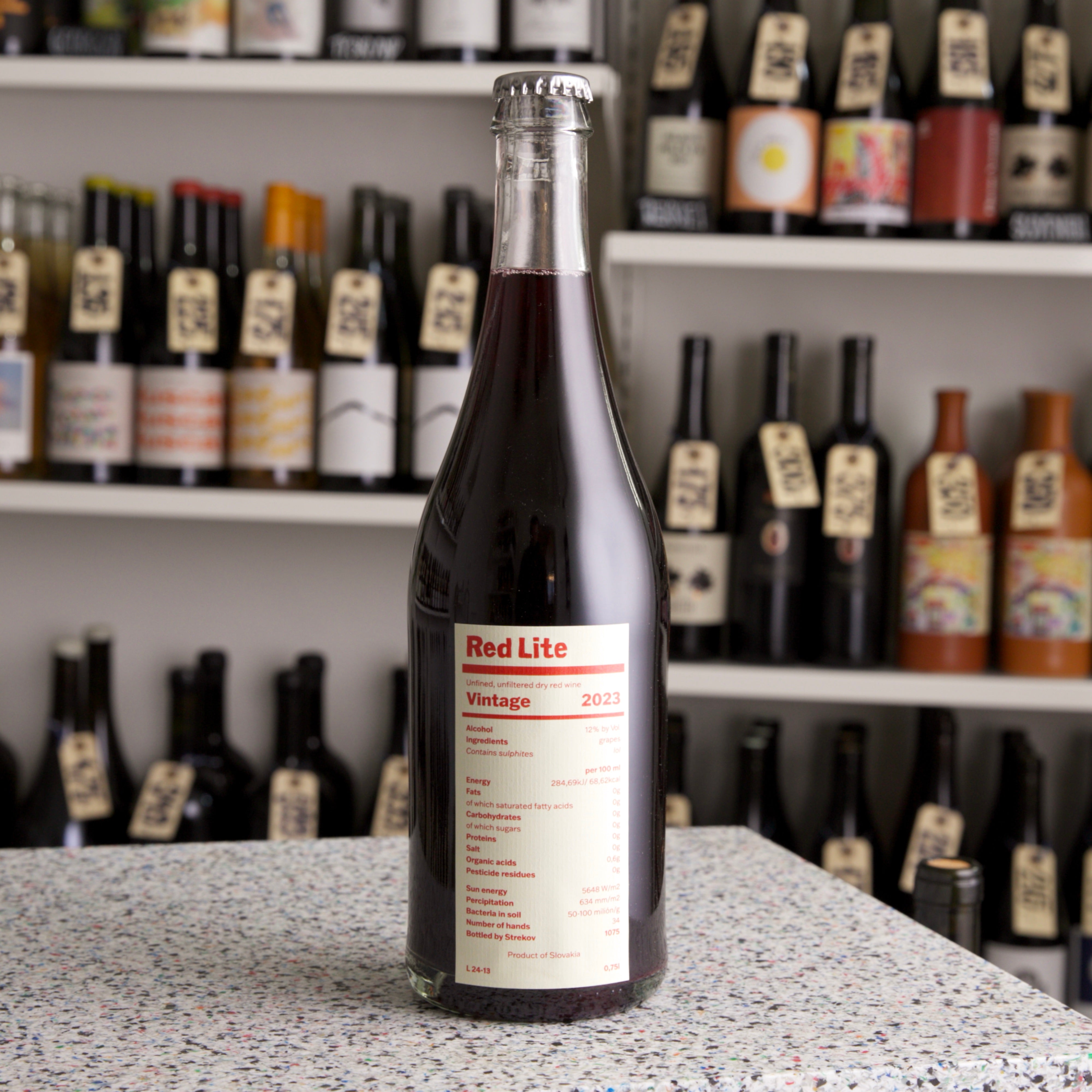 Strekov 1075, Red lite, Høtoft, naturvin, Pinot Noir, Nordvest